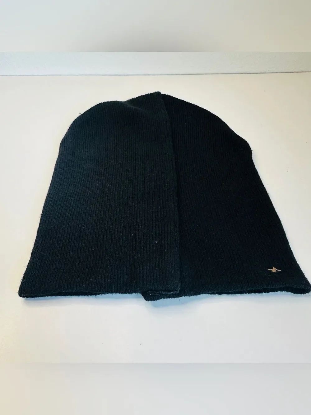 Knelvet Black Wool Blend Beanie Hat